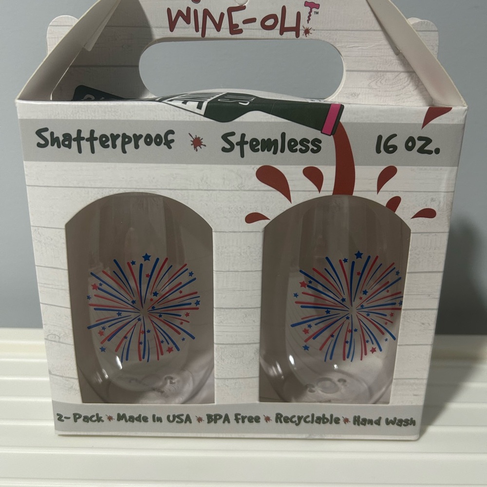NWT Fireworks Shatterproof Plastic Stemless Wine Glasses 🎆